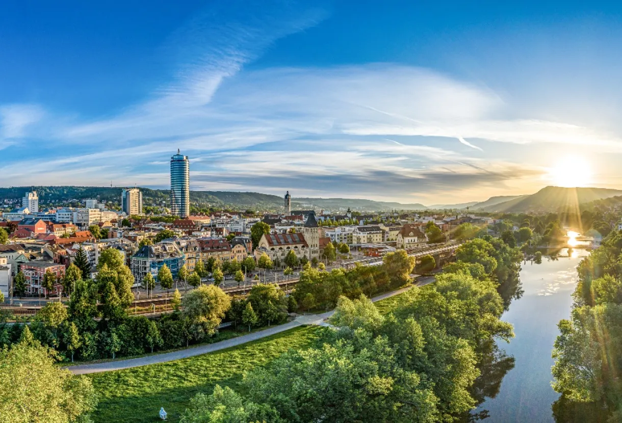 QO-Jena - panorama_skyline_jena_jenaparadies